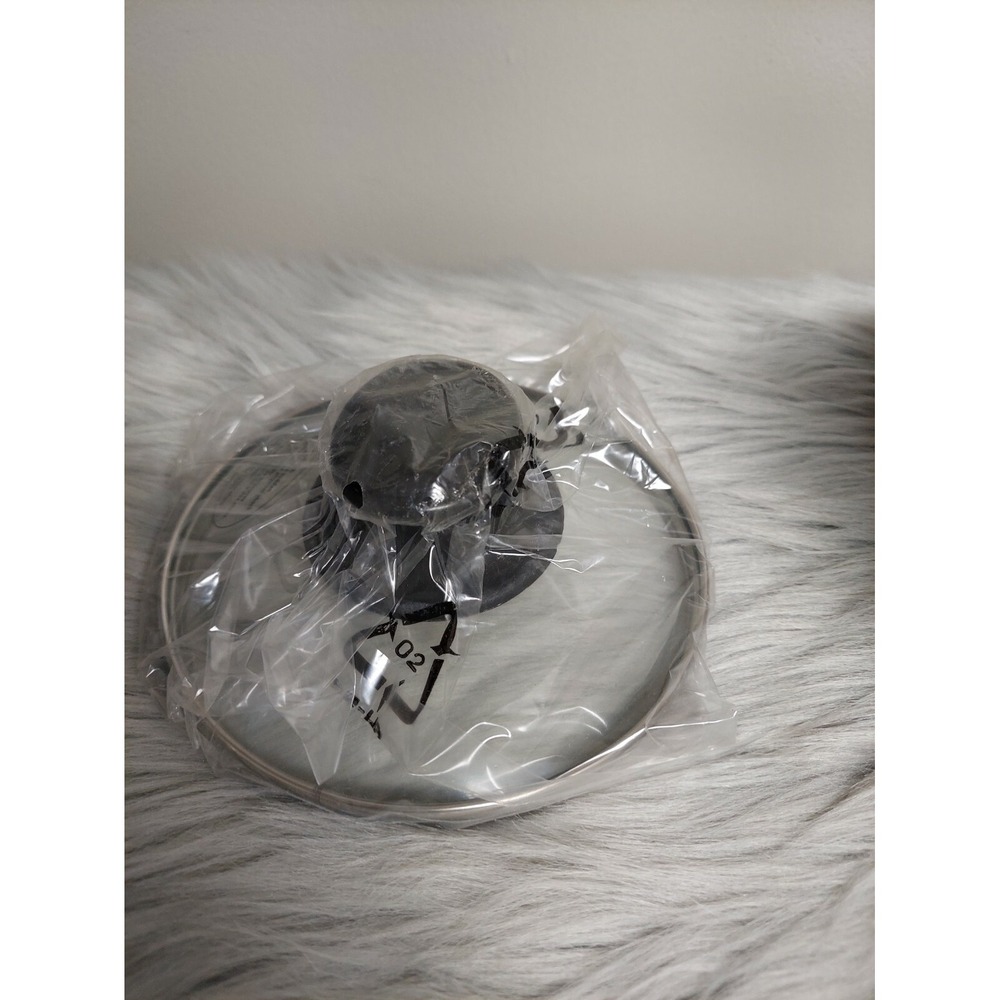 Oneida Stellar 1  quart saucepam cover tempered‎ glass NIP